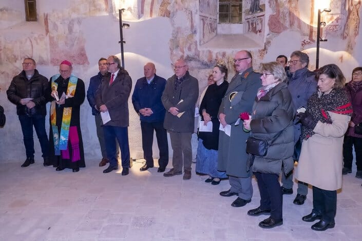 Foto Weintaufe Georgskapelle Dross Ehrengäste